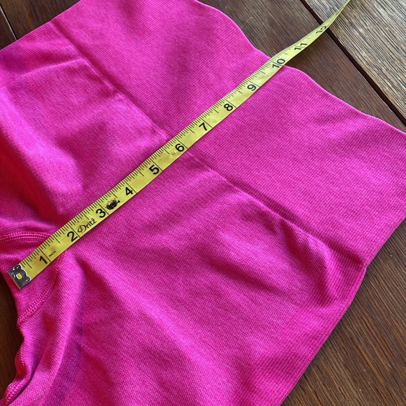 LULULEMON HIGH WAISTED SEAMLESS PINK LEGGINGS 🍋 - Picture 7 of 11